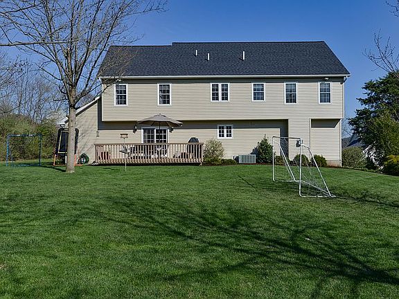 4th image of 58 Erin Dr