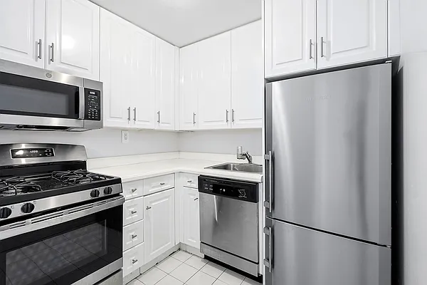 Rented by Corcoran | media 5