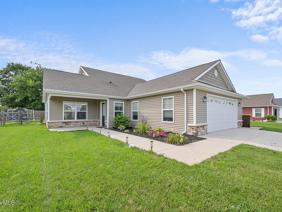 1st image of 7 Cascade Ln