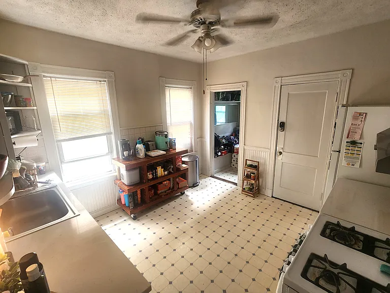 42 Belknap St #2 — Photo 7