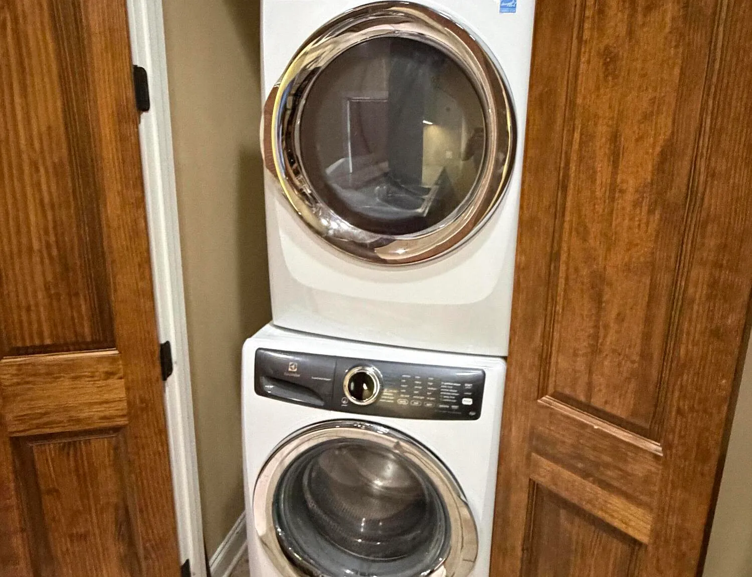1 bed, 1.0 bath, 900 sqft, $1,200 — Photo 2