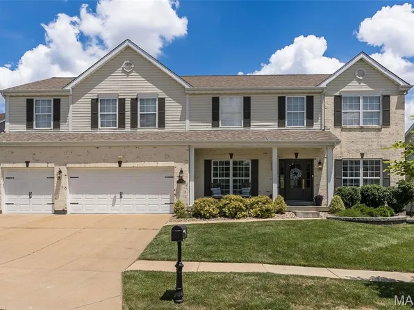 318 Palomino Hill Ct, Chesterfield, MO 63005
