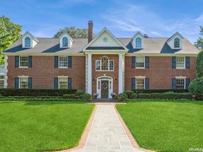84 Third Street, Garden City, NY, 11530