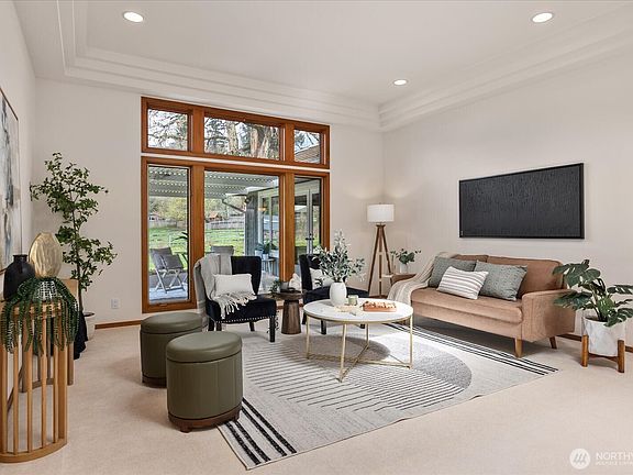 4th image of 20528 NE Union Hill Road