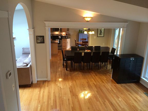 Kitchen, Dining Room & Foyer