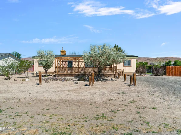 1790 Pueblo St, Silver Springs, NV 89429