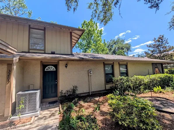 3205 Deer Ct, Brandon, FL 33511
