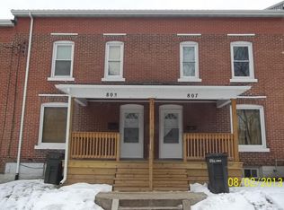 805 W 8th St, Waterloo, IA 50702