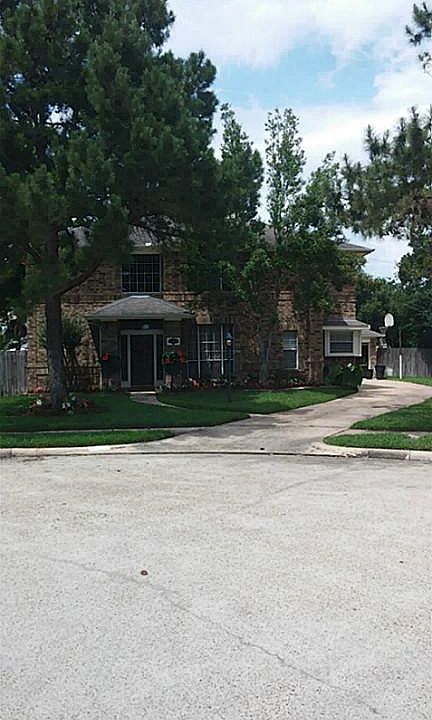 1st image of 3742 Landon Park Dr