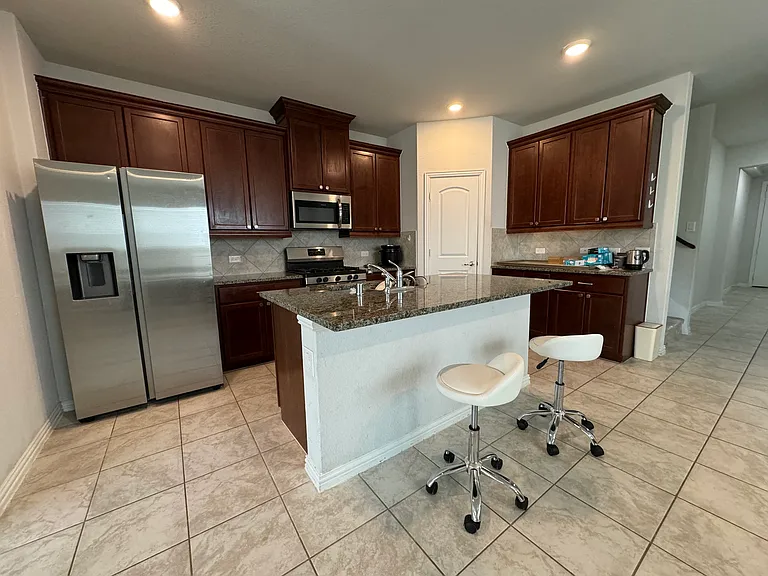 207 Scarlet Maple Way — Photo 5