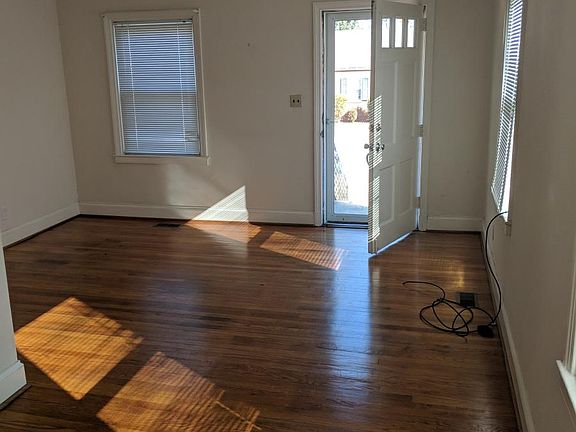 5th image of 1309 Whilden Pl APT A