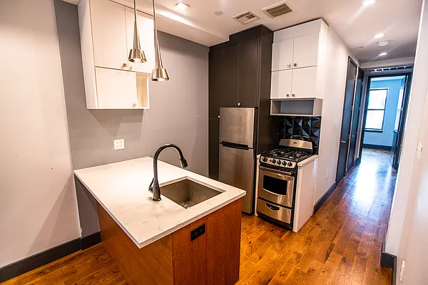 Rented by null | media 30