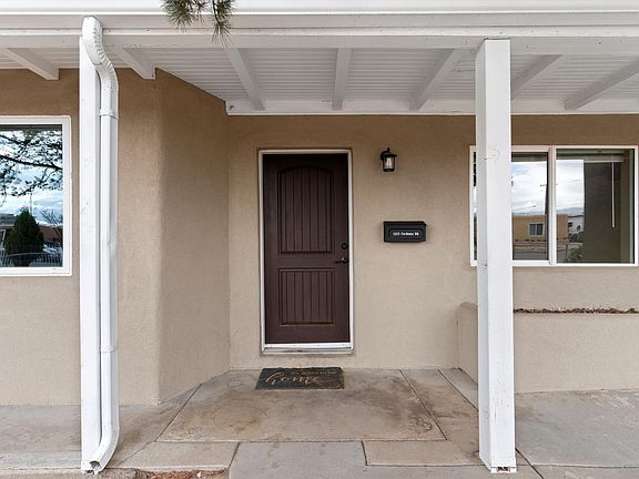 3rd image of 2523 Cardenas Dr NE