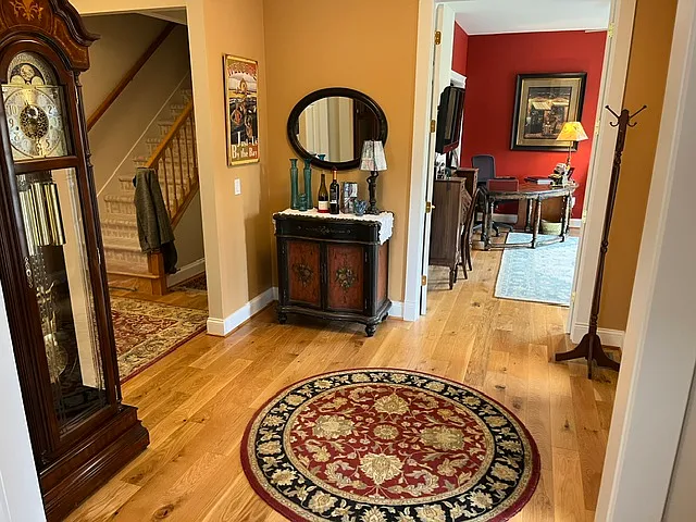 2 bed, 2.5 bath, 2450 sqft, $4,100 — Photo 3