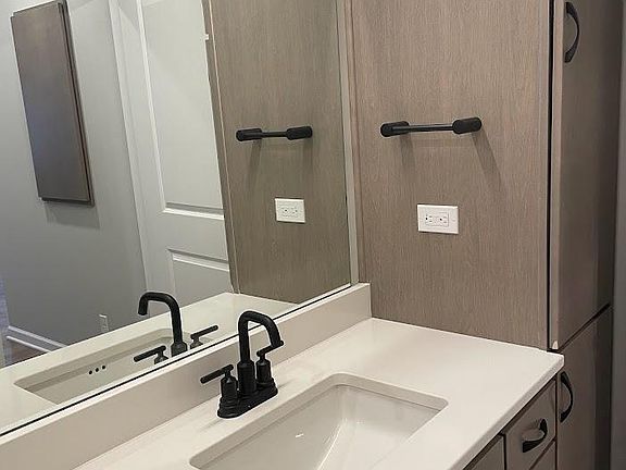 5th image of 18743 Oakmont Dr #109