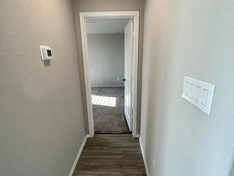 2824 Rosefinch — Photo 13