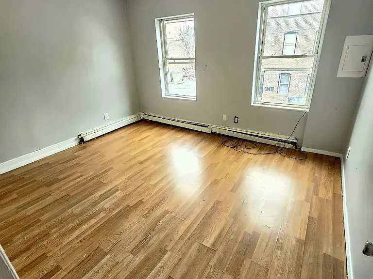 112 W Parmenter St #B — Photo 6