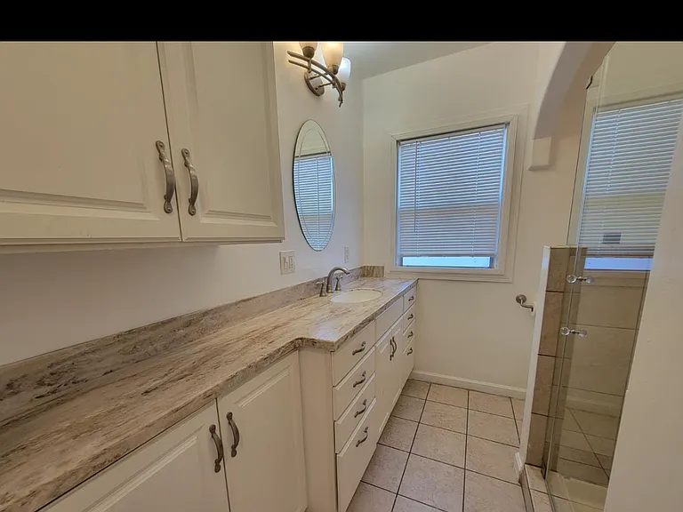 1202 Ohio St — Photo 10