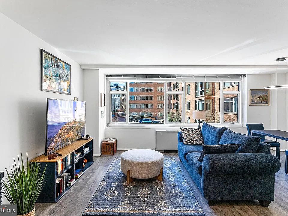 1st image of 1545 18th St NW Unit 212