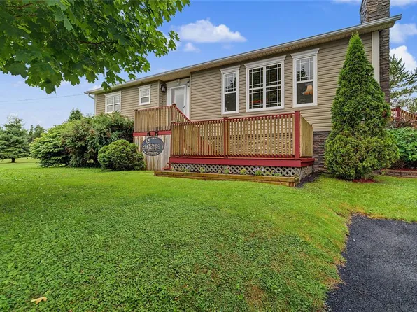 107 Main Road, Blaketown, NL A0B1C0