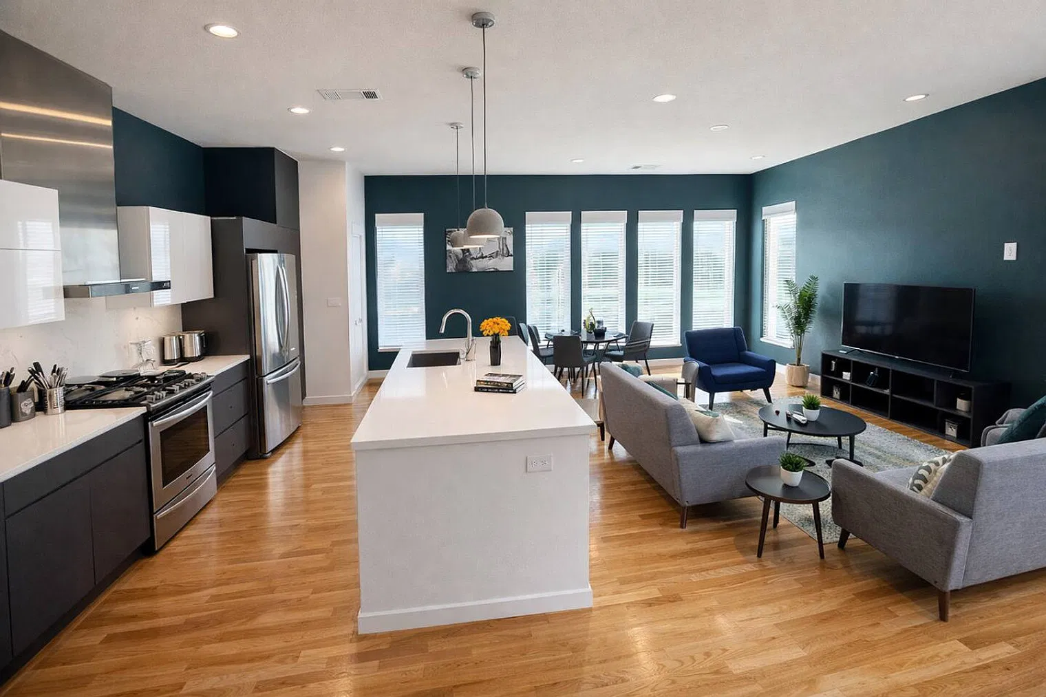3 bed, 2.0 bath, $4,447 — Photo 1