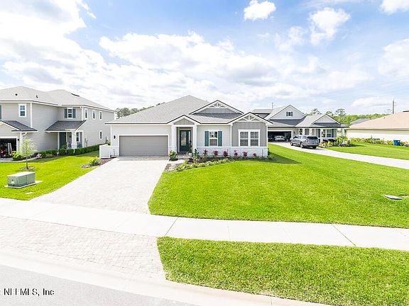 3rd image of 36 LEAFMORE Lane