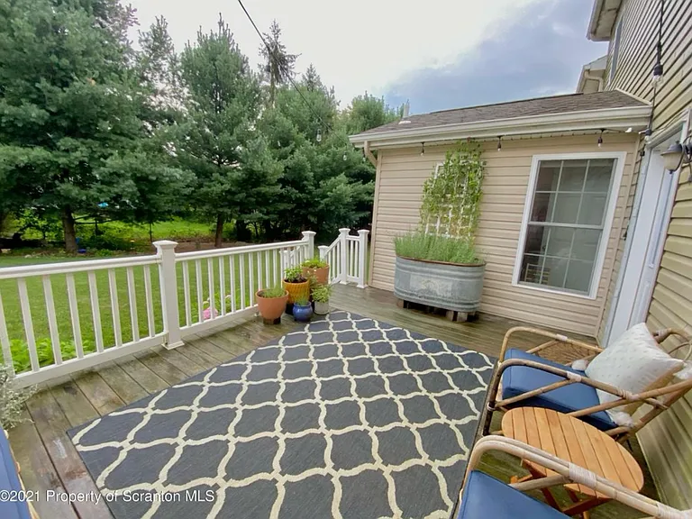 103 Wisteria Ln — Photo 6