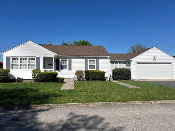 5 2nd St, Pawtucket, RI 02861