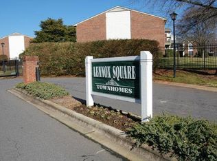 2109 Lennoxshire Square Ct, Charlotte, NC 28210
