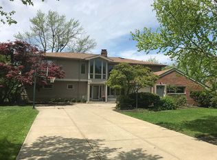 2630 Buckhurst Dr, Beachwood, OH