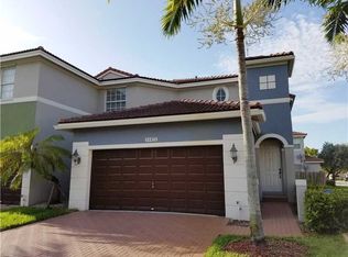 11475 NW 80th Ln, Doral, FL 33178