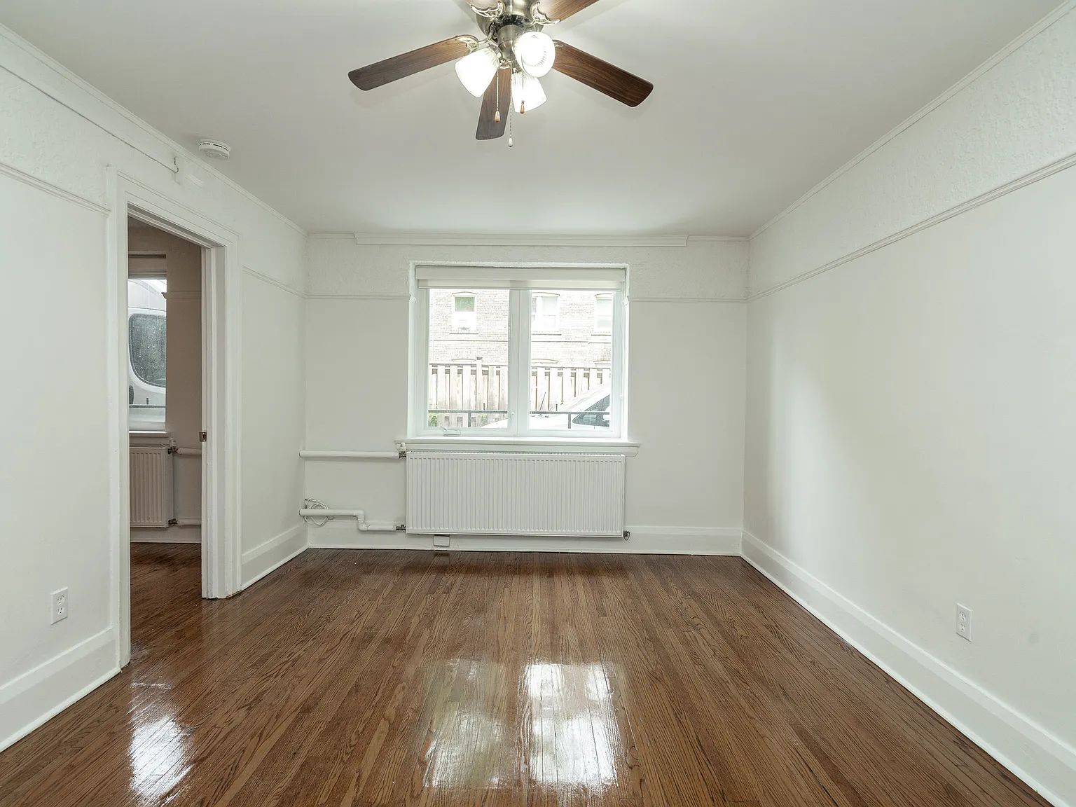 100 Vaughan Road — Photo 3