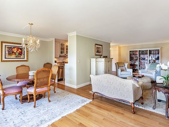 3rd image of 140 W End Ave #18V