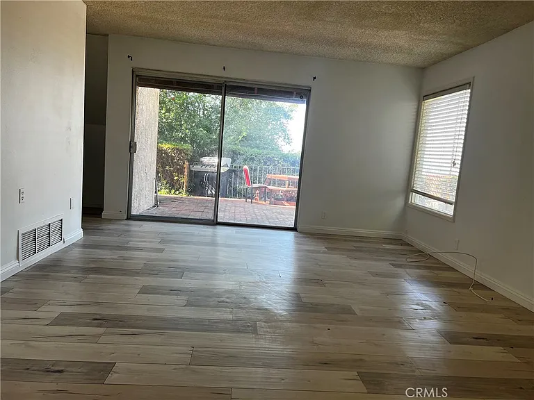 20524 Missionary Ridge St — Photo 6