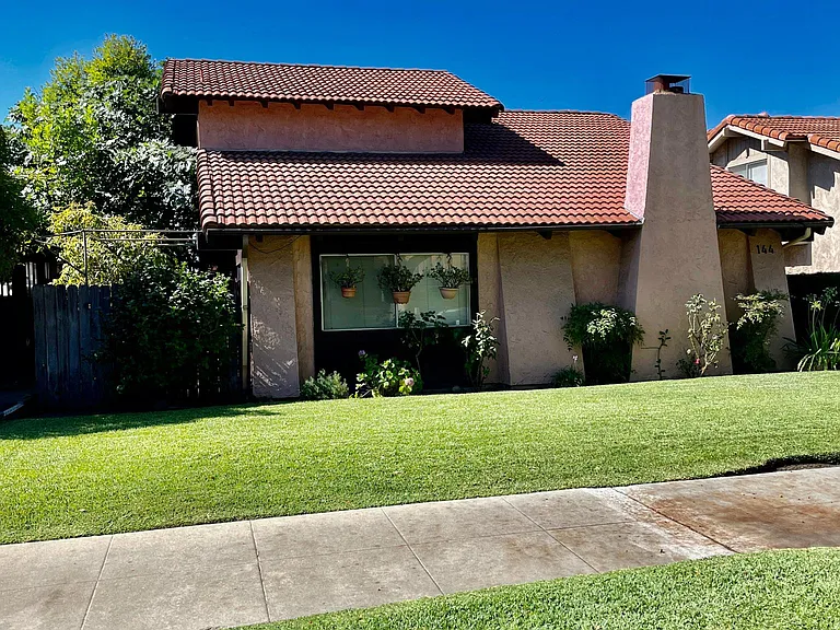 144 Alta St — Photo 11
