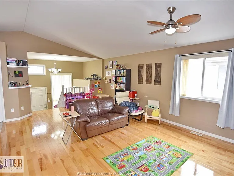 1003 Silverdale Dr #UPPER — Photo 21