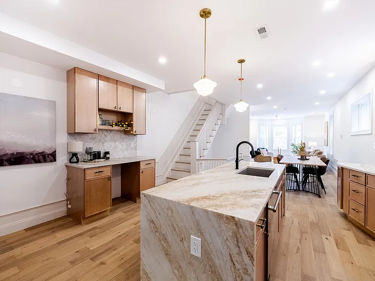 413 S 51st St #2 — Photo 16