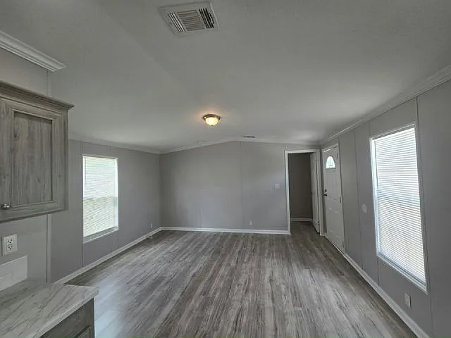4000 24th St N #305 — Photo 2