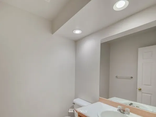 21313 104th Pl SE, Kent, WA 98031