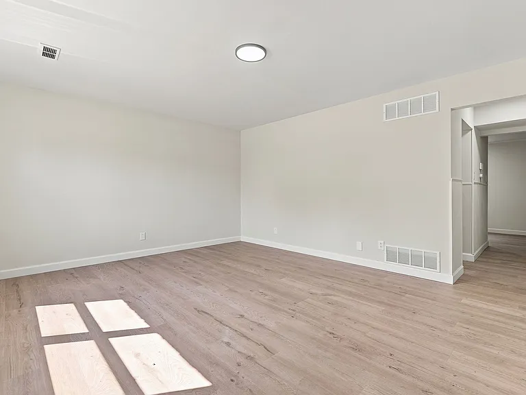 2216 Jackson Dr — Photo 6
