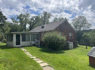 124 Cook Stewart Ln, Hookstown, PA 15050