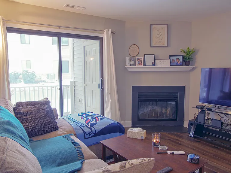 2101 Sandra Rd — Photo 2