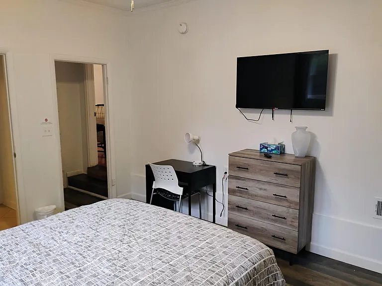 Burton Dr NE — Photo 8