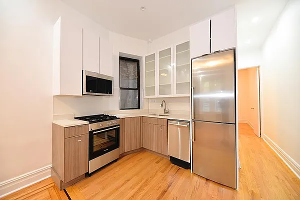 Sold by Buchbinder & Warren | media 3