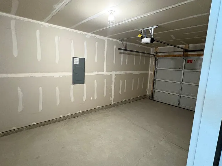 19 Napier Ct — Photo 5