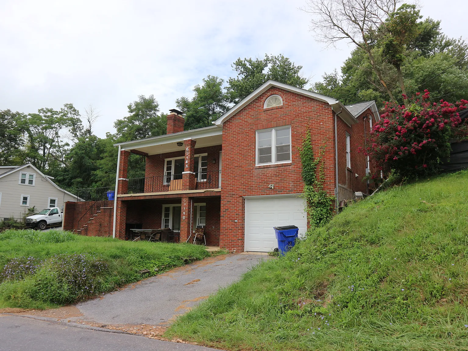 3 bed, 2000 sqft, $1,950 — Photo 3