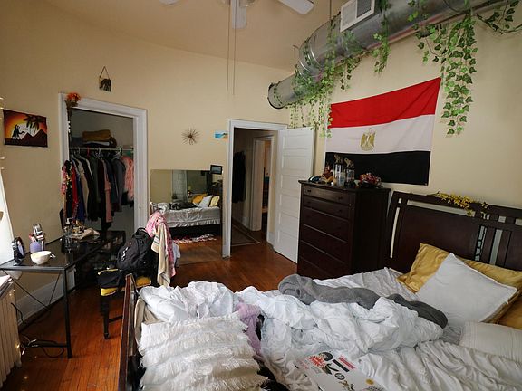 5th image of 1210 W Franklin St #B