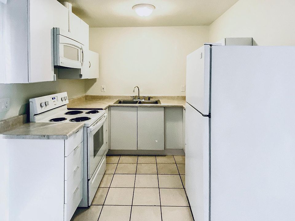 2nd image of 851 E Chuckwalla Rd APT 4