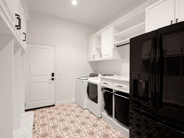 3229 E Campbell Ave — Photo 11