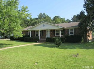 204 Cottonwood Dr, Clayton, NC 27520